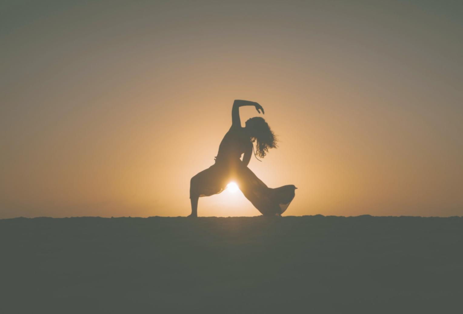 Ballerina durante una sessione di allenamento classico